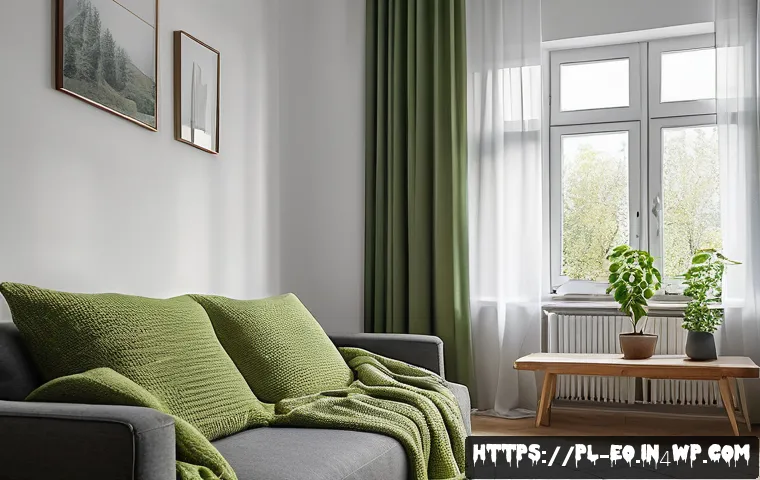 낮잠을 자는 최적의 환경 만들기 - A cozy, softly lit modern living room in a Polish apartment during early afternoon, featuring a pers...